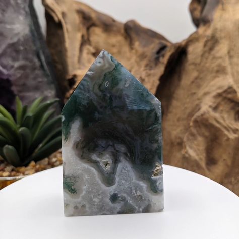 🔮Moss Agate tower Link to Etsy shop in Bio #thelunarstone #mossagate #mossagatecrystal #crystals #crystalsukshop Moss Agate, Agate, Tower, Etsy Shop, Crystals