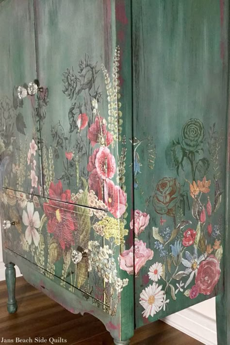 Cabinet Art Painting, Flower Painted Cabinets, Floral Painted Furniture, Old Furniture Makeover, Apothecary Decor, Painted Bookshelves, Floral Furniture, Cute Furniture, Upcycle Decor