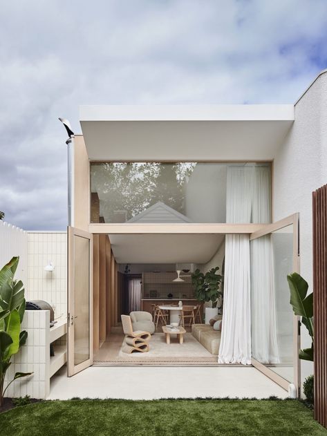 Foomann Architects / Canning Street | Small Footprint Living | Foomann Architects Penthouse Ideas, Calming Interiors, North Melbourne, Melbourne House, Street House, Glass Facades, Australian Homes, The Design Files, Family House