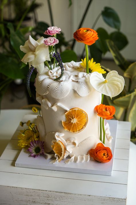 Cake Surrounded By Flowers, Flowery Cakes Aesthetic, Unique Bday Cake, Vintage Inspired Cake, Diy Cake Decor, Maximalist Wedding Cake, Cake With Flowers And Fruit, Funky Wedding Cake, Fruit Cake Decoration Ideas