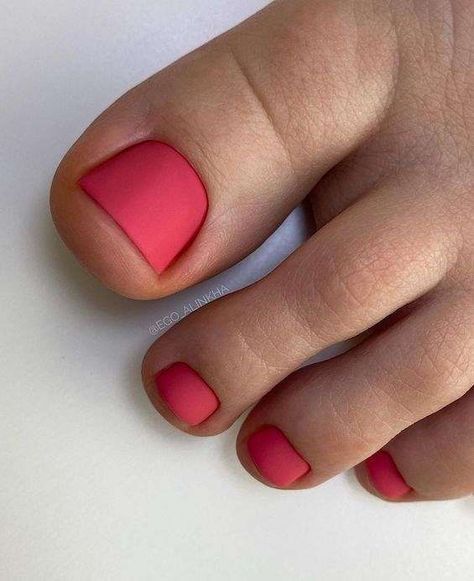 The Biggest Pedicure Trends of 2024 Pedicure Trends, Purple Toe Nails, Spring Pedicure, Pedicure Colors, Gel Toe Nails, Toe Nail Color, Pretty Toe Nails, Nail Color Trends, Summer Toe Nails