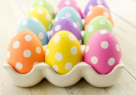 53 Easter Egg Designs & Ideas For Homesteaders Egg Designs Ideas, Cute Easter Egg Designs, Easy Easter Egg Decorating Ideas, Dragon Egg Diy, Egg Painting Ideas, Cute Easter Eggs, Easter Egg Projects, Cool Easter Eggs, Animal Easter Eggs