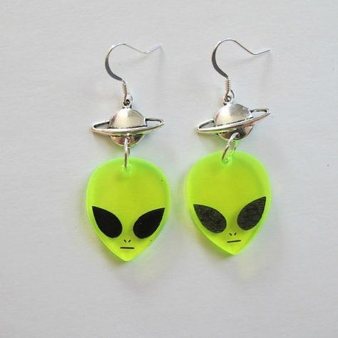 alien earrings Alien Couture, Alien Clothing, Alien Earrings, Alien Necklace, Cosmic Jewelry, Galaxy Jewelry, Galaxy Earrings, Planet Earrings, Alien Aesthetic