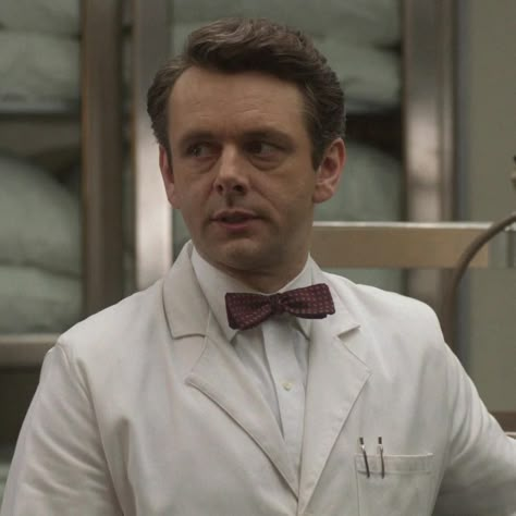 Bill Masters, Martin Sheen, Hugh Dancy, Michael Sheen, Pretty Eyes, Jurassic World, Pretty Men, Famous People