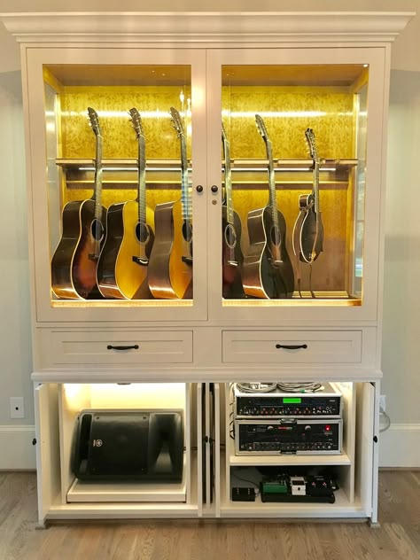 Guitar Storage Cabinet, Guitar Room Decor, Guitar Display Case, Music Furniture, Music Room Design, Guitar Studio, Guitar Storage, Home Studio Ideas, Guitar Display