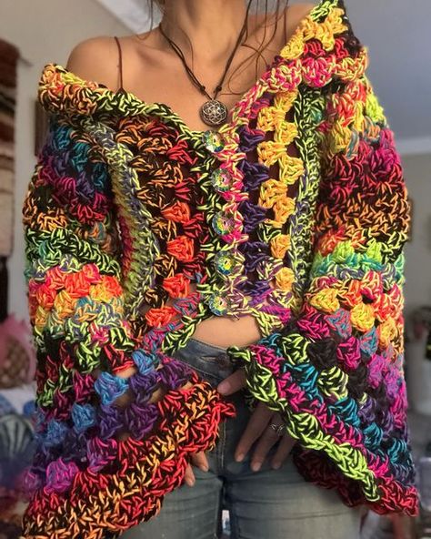 Acrylic Yarn Crochet Projects Free Pattern, Free Boho Crochet Patterns, Crochet With Buttons, Crochet Jacket Outfit, Written Crochet Patterns Free, Starlily Creations, Crochet Freestyle, Freestyle Crochet, Free Style Crochet