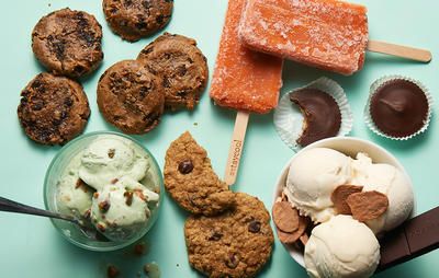 The Best Desserts for Runners  https://www.runnersworld.com/best-packaged-foods/the-best-desserts-for-runners?utm_source=facebook.com Runners Food, Workouts Motivation, The Best Desserts, Fun Deserts, Being Active, Go The Distance, Packaged Food, Best Desserts, Eat Clean