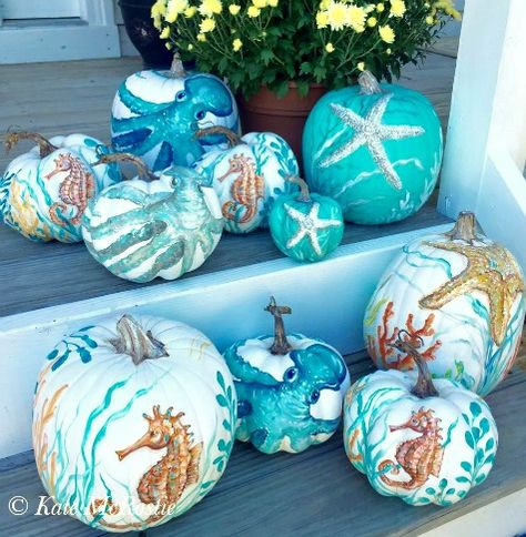 Coastal and Nautical Art Pumpkins: http://www.completely-coastal.com/2015/09/painted-pumpkins-coastal-nautical-beach.html Halloween Decor Diy, I Need Vitamin Sea, Fall Beach, Coastal Holiday, Beachy Decor, Theme Halloween, Beach Crafts, Painted Pumpkins, Nautical Decor