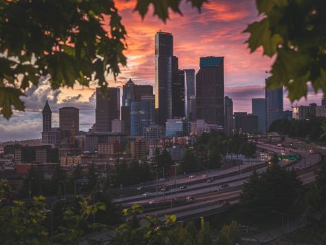 2160 X 1620 Wallpaper, Seattle Wallpaper, Seattle Sunset, Pnw Aesthetic, City Rain, Buildings Photography, Cityscape Photography, Gallery Wallpaper, Downtown Seattle