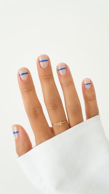 Minimalist Blue Nail Art, Nail Spring 2025 Trends, Simple Two Color Nails, Minimal Blue Nails, Minimalist Short Nail Art, Basic Short Nail Designs, Minimalist Nail Art 2024, Simple Pattern Nails, Simple Colorful Nail Designs