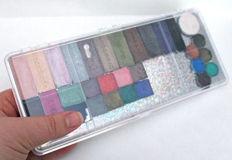 DIY Eyeshadow Palette / Z Palette | Neon Rattail Diy Magnetic Makeup Palette, Diy Magnetic Eyeshadow Palette, Diy Eyeshadow Palette, Makeup Depotting, Depotting Makeup, Diy Makeup Palette, Magnetic Makeup Palette, Diy Eyeshadow, Eyeshadow Basics