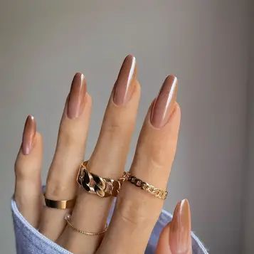 23  Stunning Brown Ombre Nail Designs For 2024 - DrExplains Tan Ombre Nails, Neutral Ombre Nails, Brown Ombre Nails, Gradation Nails, Faded Nails, Fall Ombre, Ombre Manicure, Pink Ombre Nails, Mocha Mousse