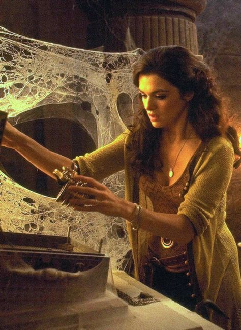 Rachel Weisz as Evelyn O’Connell in The Mummy Returns - 2001 Rachel Weisz The Mummy, The Mummy Film, Rachel Weiss, Arnold Vosloo, Brendan Fraser The Mummy, Oded Fehr, The Mummy Returns, Steampunk Movies, Mummy Returns