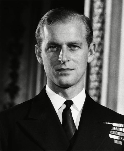 Philip And Elizabeth, Young Prince Philip, Queen Elizabeth And Prince Phillip, Princesa Anne, Danish Flag, Royal Family Trees, Old Hollywood Movie, Princess Alice, Elisabeth Ii