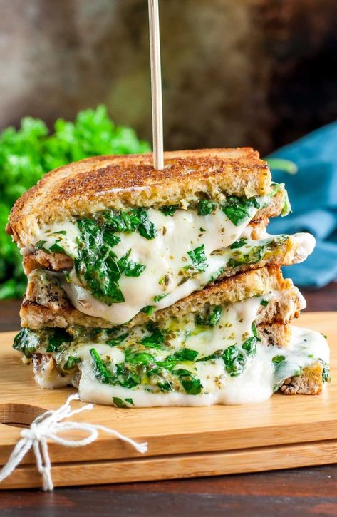 15 Gourmet Grilled Cheese Sandwiches That Are Insanely Good - XO, Katie Rosario Swiss Grilled Cheese, Pesto Grilled Cheese, Spinach Sandwich, Gourmet Grilled Cheese Sandwich, Vegan Food Truck, Fancy Grilled Cheese, Grilled Sandwiches, Vegan Sandwich Recipes, Vegan Spinach