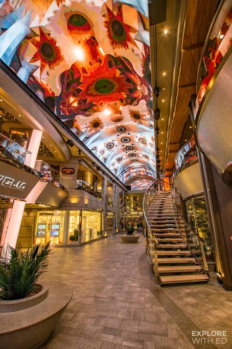 LED ceiling and shopping promenade on MSC Meraviglia #cruise #msc #meraviglia Msc Cruises Grandiosa, Cruise Msc, Vacation Cruise, Msc Cruises Meraviglia, Msc Meraviglia Cruise, Fleet Of Ships, Cruises, Cruise Pictures, Msc Cruises