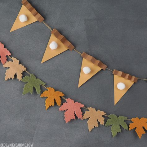 DIY Pumpkin Pie Garland | Vicky Barone Paper Pumpkin Garland Diy, Paper Bunting Ideas, Felt Pumpkin Pie, Pumpkin Pie Garland, Diy Pumpkin Pie, Pie Garland, Fall Garland Diy, Diy Paper Garland, Diy Fall Garland