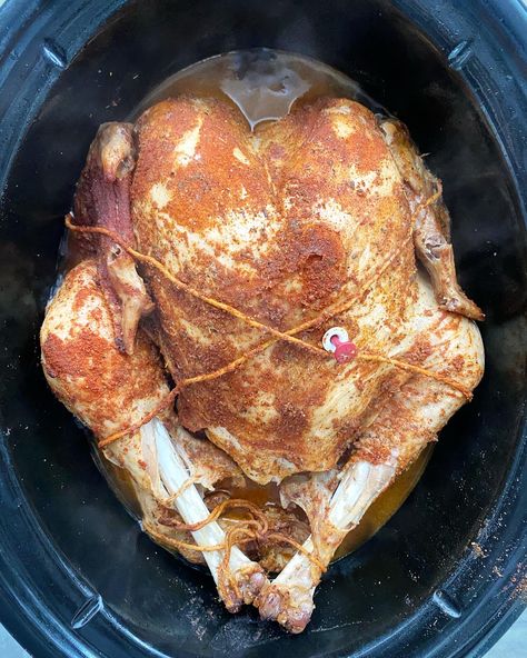 Making a whole turkey in the slow cooker produces tender, succulent turkey meat with minimal prep work. Free up your oven this holiday season! #slowcookerturkey #slowcookerrecipes Slow Cook Turkey In Oven, Reheat Turkey In Crockpot, Crockpot Turkey Legs Slow Cooker, 6lb Turkey Breast In Crock Pot, Slow Cooker Whole Turkey, Turkey Crockpot Recipes, Whole Turkey Recipes, Rotisserie Chicken Recipe, Leftover Turkey Soup