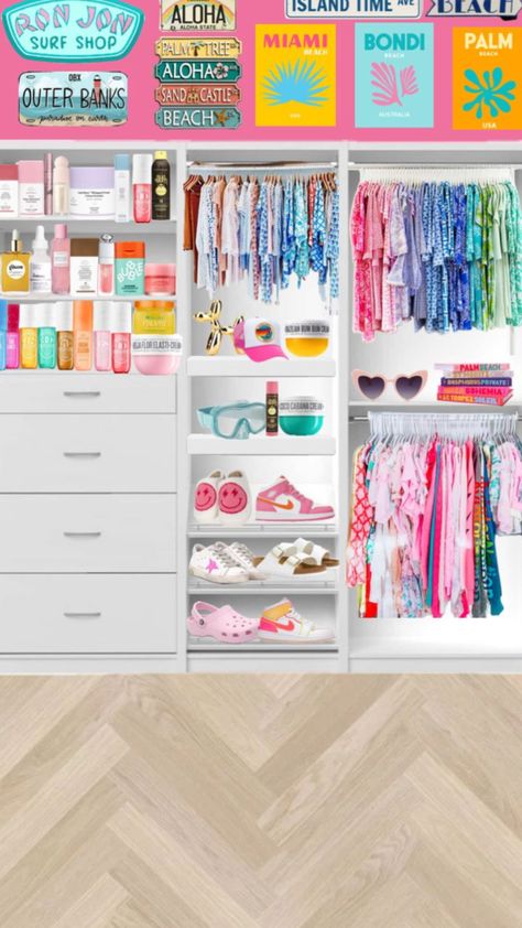 Preppy Vanity Decor, Preppy Closet Ideas, Preppy Closets, Preppy Room Inspiration, Bedroom Aesthetic Preppy, Preppy Room Ideas Bedrooms, Aesthetic Preppy Bedroom, Preppy Closet Organization, Preppy Room Decor Ideas