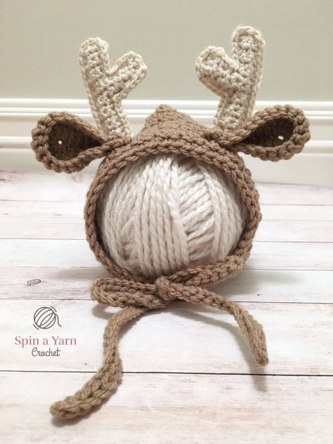 Newborn Crochet Hat Pattern, Hats Christmas, Crochet Newborn Hat, Reindeer Hat, Beanie Hat Pattern, Crochet Deer, Crochet Baby Beanie, Christmas Yarn, Baby Beanie Hats