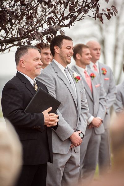 The groom's first look at his Bride walking down the aisle | A Wedding at Belmont | Courtney + Kevin | Shilliday Photography Bridal Party Walking Down The Aisle, Second Wedding Photography Poses, Wedding Ceremony Photography Ideas, Small Wedding Photos, Grooms Portraits, Ceremony Shots, Bride Walking Down The Aisle, Ceremony Pictures, Wedding Vineyard