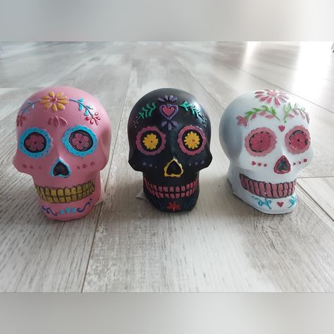 Dia De Los Muertos Sugar Skull Set Of 3 Figurines Mini Halloween October 3in. Clay Sugar Skull, Seasonal Traditions, Ceramic Sugar Skull, Hand Carved Jewelry, No Carve Pumpkin Decorating, Cobalt Blue Vase, Candy Skulls, Horse And Buggy, Hand Bells