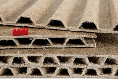 Hemp panels - MaterialDistrict Hemp Building Materials, Hemp Architecture, Green Building Materials, Earth Bag Homes, Natural Building Materials, Straw Bale House, Eco Buildings, Sustainable Building Materials, Material Research