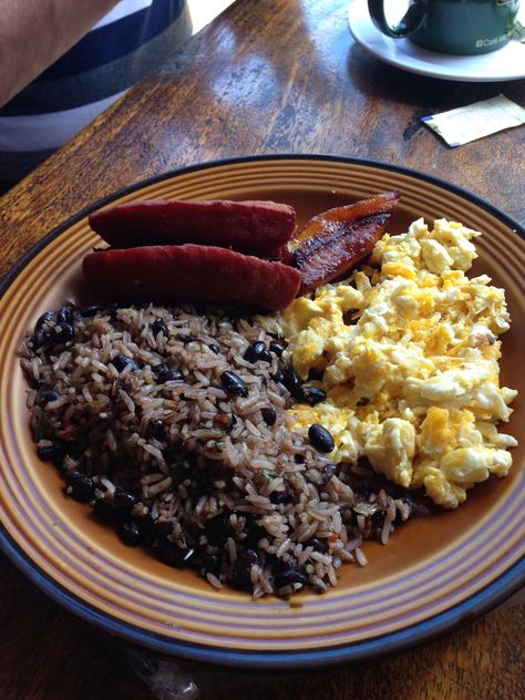 Gallo Pinto Costa Rica, Nicaraguan Food, Costa Rica Art, Gallo Pinto, Meals Ideas, Latin Food, Food Culture, Yummy Foods, Shakira