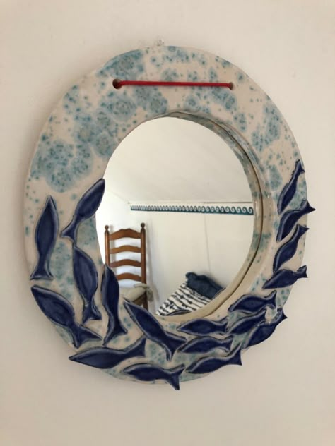 Ceramic Mirror Frame Handmade, Pottery Frame, Ceramic Mirror Frame, Side Table Decorations, Mirror Ceramic, Ceramic Mirror, Painted Mirror Art, Wall Mirror Decor, Table Decorations Ideas