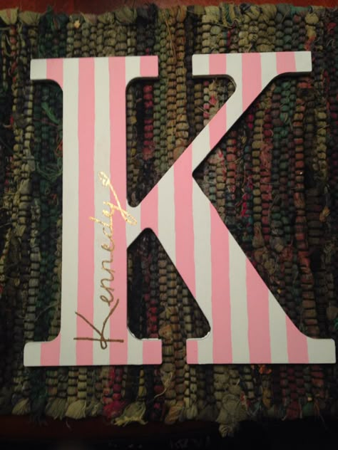 Wooden Initial Letters Diy, Painting Initials Letters Diy, Initial Painting Ideas, Sorority Letters Painted Wooden Easy, Wood Letter Painting Ideas Initials, Painted Initial Letters, Painted Sorority Letters Wooden, Painted Letter Ideas, Letter Painting Ideas Wooden Aesthetic