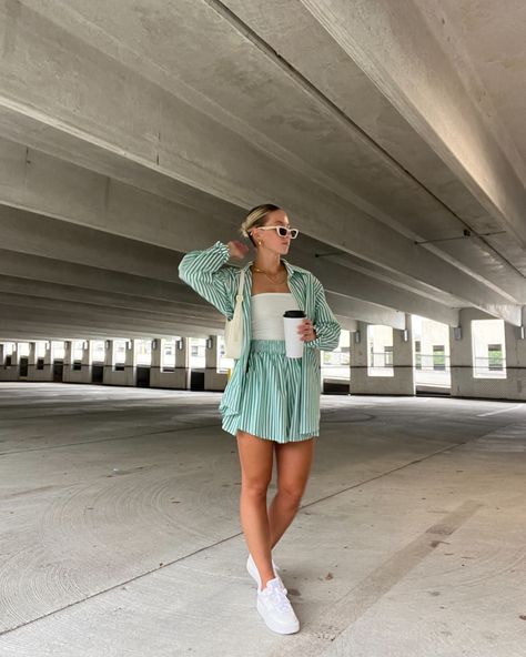 Green Striped Shorts Outfit, Road Trip Outfit Spring, Outfit Ideas New Balance, Matching Sets Summer, Casual Summer Fits, Striped Shorts Outfit, New Balance Ct302, Matching Set Outfit, Fits Casual