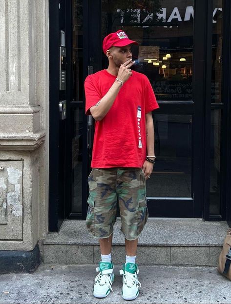 Camo Shorts Men Outfit, Jorts Streetwear, Camo Outfit, Tomboy Fits, Jean Short Outfits, Mens Shorts Outfits, Camo Outfits, Black Men Street Fashion, Men Street Fashion