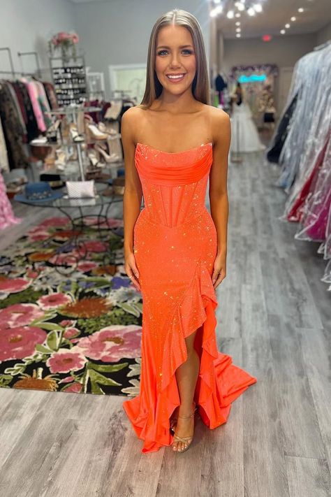 Orange Prom Dress, Scoop Neck Prom Dress, Feather Prom Dress, Dresses With Beading, Satin Prom Dresses, Beach Wedding Dress Boho, Orange Satin, Cute Mermaid, Sequin Prom Dresses