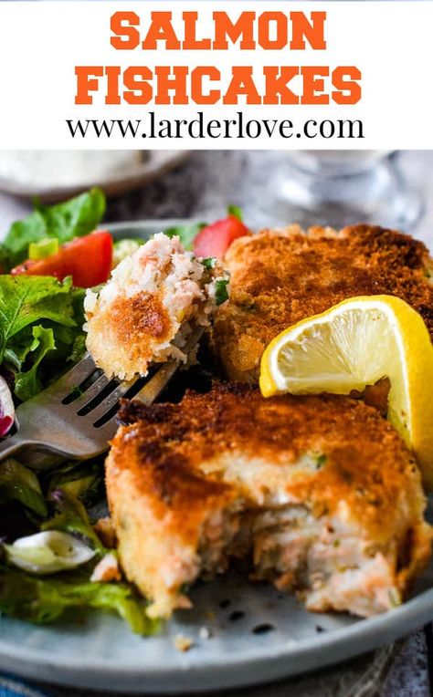 super easy salmon fishcakes Salmon Fishcakes Recipe, Fishcakes Recipe, Salmon Fishcakes, Salmon Fish Cakes, Recipe For Salmon, Lions Den, Homemade Tartar Sauce, Fish Cakes, Crab Cake