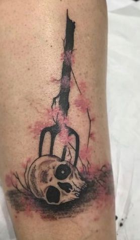 Dead Tattoo Ideas, Walking Dead Tattoo, Apocalypse Tattoo, Fandom Tattoos, Dead Tattoo, Learn To Tattoo, Paw Tattoo, Ring Tattoos, Horror Tattoo