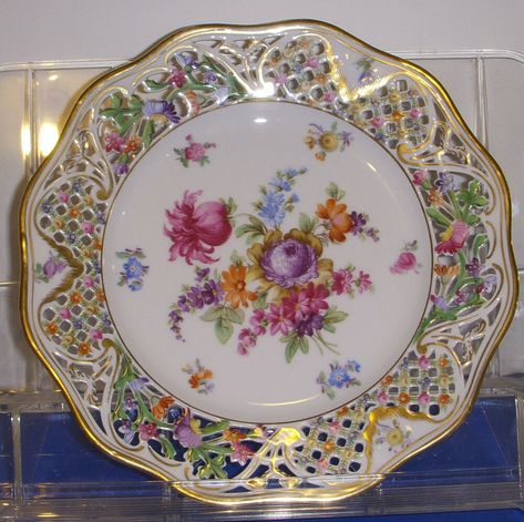 Schumann Bavaria China Dresden Empress Floral Pierced Plate 8.5 inch Gold Rim #Schumann Dresden Porcelain, Antique Plates, China Painting, Porcelain Art, Beautiful Plates, Serving Piece, China Dinnerware, Porcelain Painting, Cool Items