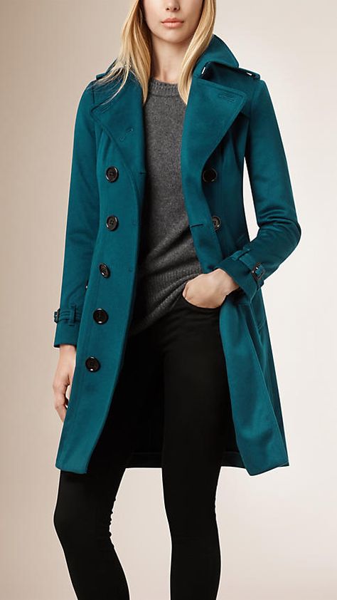 Teal Sandringham Fit Cashmere Trench Coat - Image 2 Teal Coat Outfit, Tan Pants Women, Pants Women Outfit, Teal Outfits, Simple Sweater, Peacoats, Tan Pants, British Outfits, Women Outfit