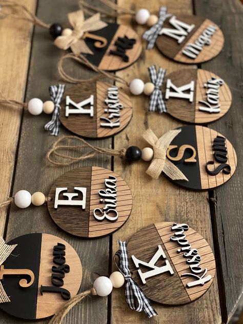 Laser Ornaments, Diy Laser Engraver, Jacobean Stain, Name Ornaments, Wood Laser Ideas, Glowforge Ideas, Engraving Projects, Wood 3d, Engraved Ornaments