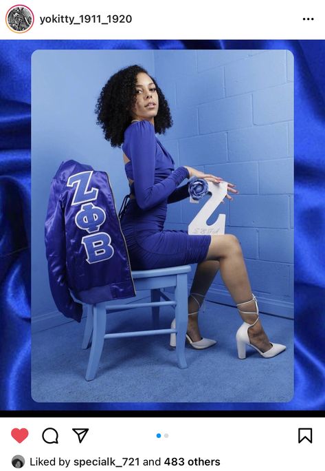 Zeta Phi Beta Graduation Pictures, Zeta Phi Beta Sorority, Zeta Phi Beta Photoshoot, Sorority Photoshoot, Graduation Inspiration, Greek Paraphernalia, Divine 9, Phi Beta Sigma, Grad Ideas