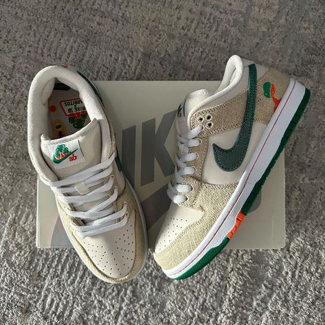 Sneaker News on Twitter: "Would you pay resale for the Jarritos x Nike SB Dunk Low? 💸 https://t.co/EMuXzynKiH" / Twitter Dunks Jordan, Flow Drip, Jordans Sneakers Outfit, Dunks Outfit, Sneakers Wallpaper, Clothing Aesthetics, Mexican Fashion, Nike Fashion Shoes, Unique Sneakers