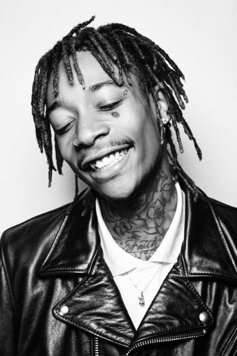 Whiz Khalifa, Taylor Gang, Black And White Photo Wall, Foto Transfer, Rapper Art, Rap Wallpaper, Wiz Khalifa, White Tattoo, Celebrity Portraits