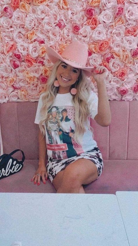 fface8385abbf94b4593a0ed53a0c70fdesc52927131ri Country Barbie, Cowgirl Vibes, The Perfect Couple, Country Tees, Disco Cowgirl, Boho Boutique, Pink Swarovski, Country Outfits, Top Collection