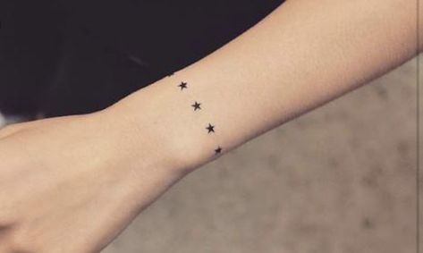 star bracelet #tattoo Star Band Tattoo, Star Bracelet Tattoo, Star Wrap Around Tattoo, Bracelet Tatoos Ideas, Braclet Tattoo, Wrist Bracelet Tattoo, Wrap Around Tattoo, Cuff Tattoo, Bracelet Tattoo