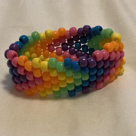 Kandi cuff rainbow arrow pattern Kandi Patterns Cuff, Scenecore Kandi, Kandi Crafts, Scene Kandi, Kandi Cuff Patterns, Kandi Beads, Cuff Pattern, Kandi Inspo, Kandi Kid