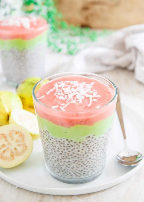 Guava Smoothie, Healthy Key Lime Pie, Guava Recipes, Strawberry Guava, Chia Recipe, Chia Pudding Recipes, Healthy Treat, Chia Seed Pudding, Healthy Kitchen