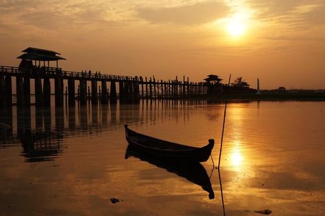 Mandalay Myanmar, White Background Wallpaper, Myanmar Travel, Nature Hd, Photoshop For Photographers, Bagan, Mandalay, Travel Packages, Ocean Photography