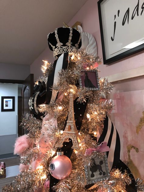 Baddie Christmas Tree, Paris Christmas Decorations, Paris Themed Christmas Tree, Lv Christmas Tree, Black Christmas Tree Pink Decorations, Black And Pink Ornaments Christmas Tree, Christmas In Paris Decorations, Black Barbie Christmas Tree, Paris Christmas Tree