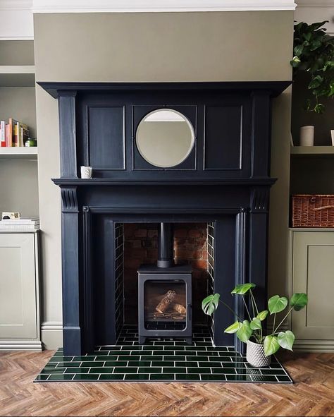 Want to turn your fireplace in a... - Porcelain Superstore Victorian Tiled Fireplace, Green Wall Tile, Victorian Living Room Decor, 1930s Fireplace, Victorian Fireplace Tiles, Fireplace Hearth Tiles, Tiles Fireplace, Edwardian Fireplace, Porcelain Superstore