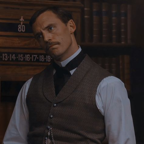 Enola Holmes Mycroft, Mycroft Holmes Enola Homes, Enola Holmes Sherlock, Period Drama Movies, Mycroft Holmes, Movie Directors, Sam Claflin, Frank Zappa, Enola Holmes