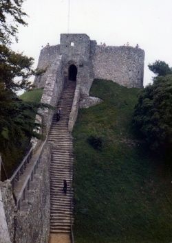 The Keep at Carisbrooke Castle Carisbrooke Castle, Cowes Isle Of Wight, Isle Of Wight England, Pictures Of England, British Castles, England Photography, English Castles, Photography History, European Castles